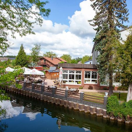 Seehotel Zum Loewen Strasen Exterior photo